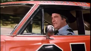 The Dukes of Hazzard: Rosco jumps the General Lee