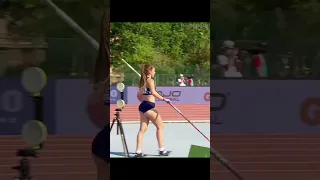 Pole Vault Clara Fernandez