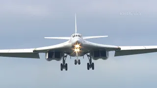 Tupolev Tu-160 RF-94102 landing