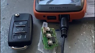 Cloning transponder chip & Generating Remote FOB using Key Tool Max & cut w/ Dolphin Condor XP-005