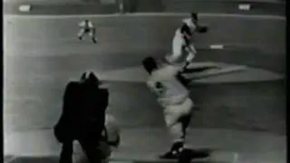 Roger Maris 1961 - 57th Home Run as Called by Phil Rizzuto, WPIX-TV, 9/19/1961