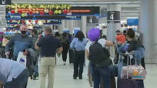 Surge In Omicron Cases Force Cancelation Of Hundreds Of Flights In South Florida, Around US