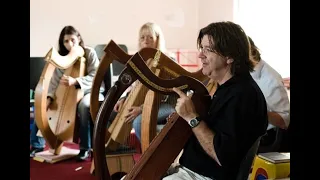 Andrew Lawrence-King introduces the RENAISSANCE IRISH HARP