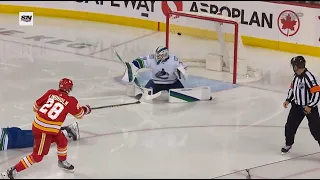 Elias Lindholm 1-0 Goal vs Vancouver Canucks | December 31st, 2022