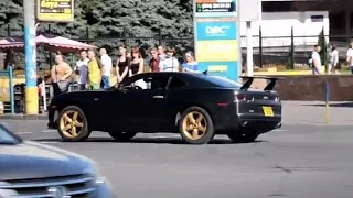 Chevrolet Camaro epic fail burnout in Ukraine