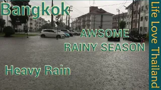 Heavy Rain Led to Flooding in Bangkok Thailand [2020] | Walking in Thunderstorm with Heavy Rain ฝนตก