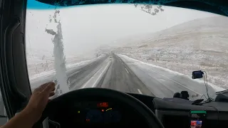 ГОЛОЛЕД В ГОРАХ. ЗАГЛОХ НЕ ДОЕХАВ 2км. НАЕЗДНИК В ДЕЛЕ!!!