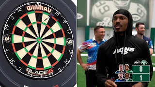 NY Jets' Mecole Hardman Jr. and Quincy Williams play darts with Gerwyn Price and Luke Humphries! 🏈