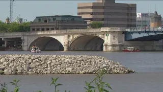 Crews on scene of incident, Martin Luther King Bridge closed Wednesday afternoon