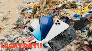 😎My Lucky Day!! i Found iPhone 11 PRO Max, A10, Note 10 Dumps Phone Restoration-Broken Phone Restore