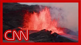 CNN reporter gets near the lava flow of Mauna Loa volcano