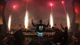 David Guetta plays "Titanium" at UNTOLD 2019