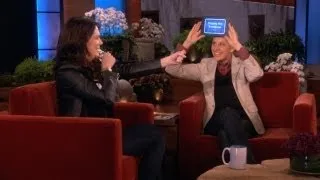 Lauren Graham and Ellen Play 'Heads Up!'