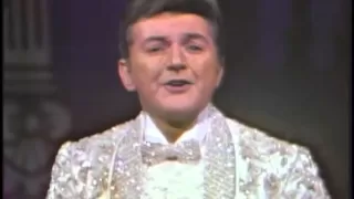 Liberace The Impossible Dream.wmv