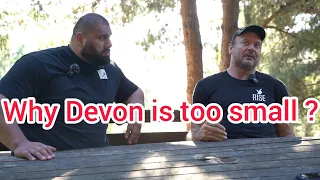 Don't be fooled by DEVON size #devonlarratt #armwrestling #deniscyplenkov #levansaginashvili