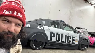 Je ROULE ma voiture de POLICE DE ROBOCOP jusqu’à mon transporteur AUX USA (j’ai bien sué)