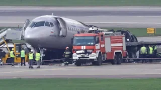 ERMITTLER UNTERSUCHEN AEROFLOT-WRACK: Notlandung in Moskau fordert 41 Menschenleben