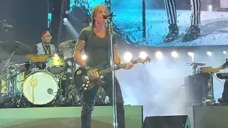 Keith Urban “Somewhere In My Car” Live at Freedom Mortgage Pavilion