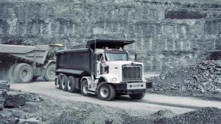 DRAMIS D55T by Simard Suspensions Kenworth C500 chassis - Mining truck