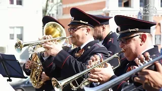 Музыкальное поздравление: оркестр Нижегородского главка выступил для пассажиров метрополитена