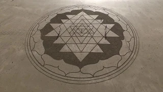 Deva Premal & Miten with Manose - OM Kumara Mantra - Sand Sri Yantra