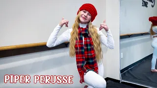 Piper Perusse - Christmas Improv and Interview 2023