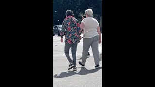 танцующий дед рвёт танцпол