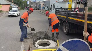 МУП "Водоканал" ремонтирует колодцы на улице Северное кольцо