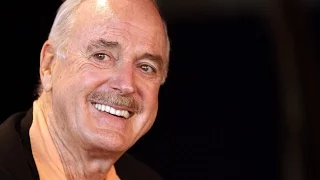 John Cleese Life Story Interview - Monty Python / Fawlty Towers / Alimony / Wife / Divorce