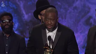 ROBERT GLASPER Wins Best R&B Album For ‘BLACK RADIO III’ | 2023 GRAMMYs Acceptance Speech