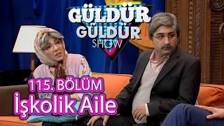 Güldür Güldür Show 115. Bölüm, İşkolik Aile