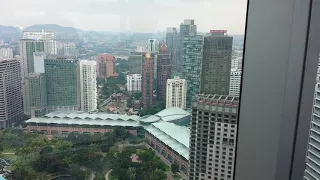 The Petronas Twin Towers.mp4