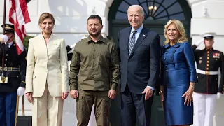 Прибуття Президента Володимира Зеленського та першої леді Олени Зеленської до Білого дому.