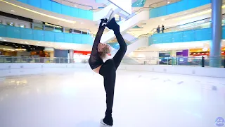 Amber Glenn performs to "Body Love" by @MaryLambertSings at the Galleria Dallas.