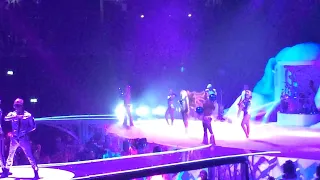 Lady Gaga - Intro, ARTPOP, G.U.Y. & Donatella (Live at the artRAVE: the ARTPOP ball [Berlin])