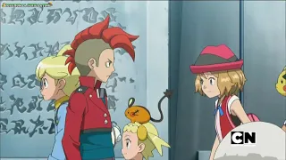 Serena le Toma de la Mano a Ash