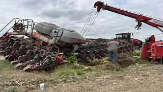 Farmer Gets A Big Case IH Planter Stuck. The Ups and Downs of Putting Seed In The Ground sS3 E11