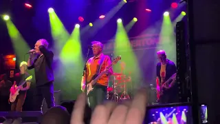 Undertones - Teenage Kicks - live electric ballroom London 05/20/2023