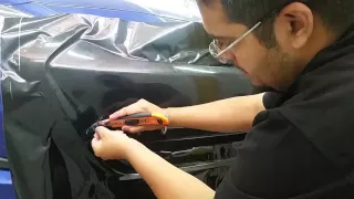 Instalación de vinilo en frontal de Hyundai Accent / Installing Vinyl Wrapping on front of car