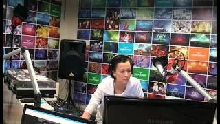 Lady Waks In Da Mix # 208 (12-12-2012)