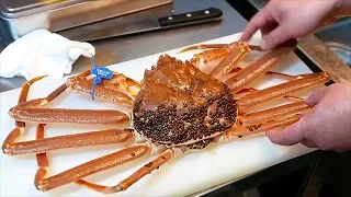 Japanese Street Food - GIANT SNOW CRAB Seafood Okinawa Japan