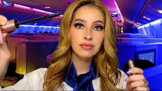 [ASMR] POV: LA AZAFATA TE MAQUILLA| Primera Clase ✈️☁️ROLEPLAY *realista*