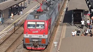 ЭП1М-755 с поездом №246 Санкт-Петербург — Ейск