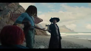 Mihawk meets Shanks to show Luffy's wanted poster One Piece live action Netflix