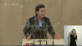 099 Gabriele Heinisch Hosek SPÖ   Nationalratssitzung vom 14 10 2020 um 1000 Uhr