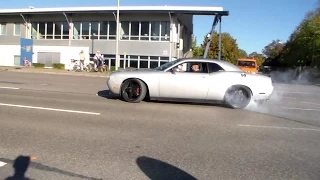 Dodge Challenger SRT8 Burnout, Powerslide & revs HD