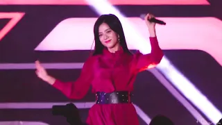 Jisoo Is Mistreated by Everyone !! ( Commercials ; YG ; even BLINKS )