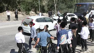 Children Attack Car Carrying IDF Soldier in Beit Shemesh | תקיפת חייל צה"ל בבית שמש