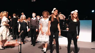 Baunehøj Efterskole opfører teater (5. marts 2018)