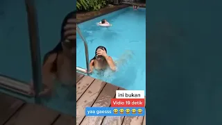 Gisel lagi berenang